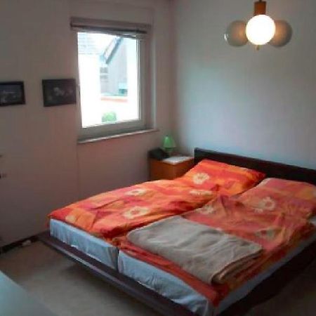 Duesseldorf - Separates, Privates Zimmer Zewnętrze zdjęcie